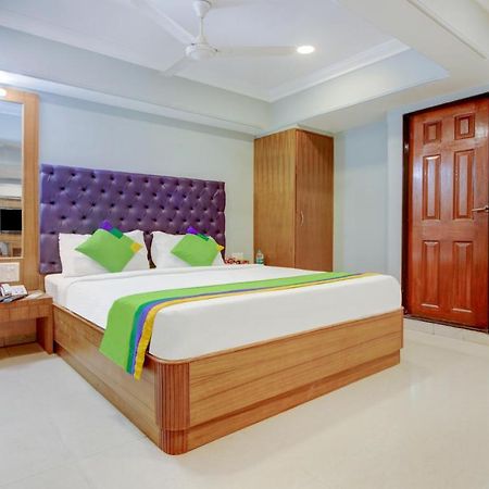Treebo Cruz Royale Santacruz West Hotel Mumbai Kültér fotó