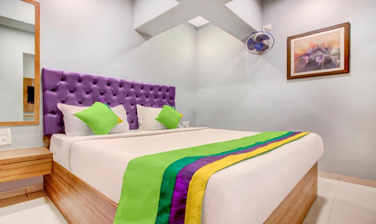Treebo Cruz Royale Santacruz West Hotel Mumbai Kültér fotó