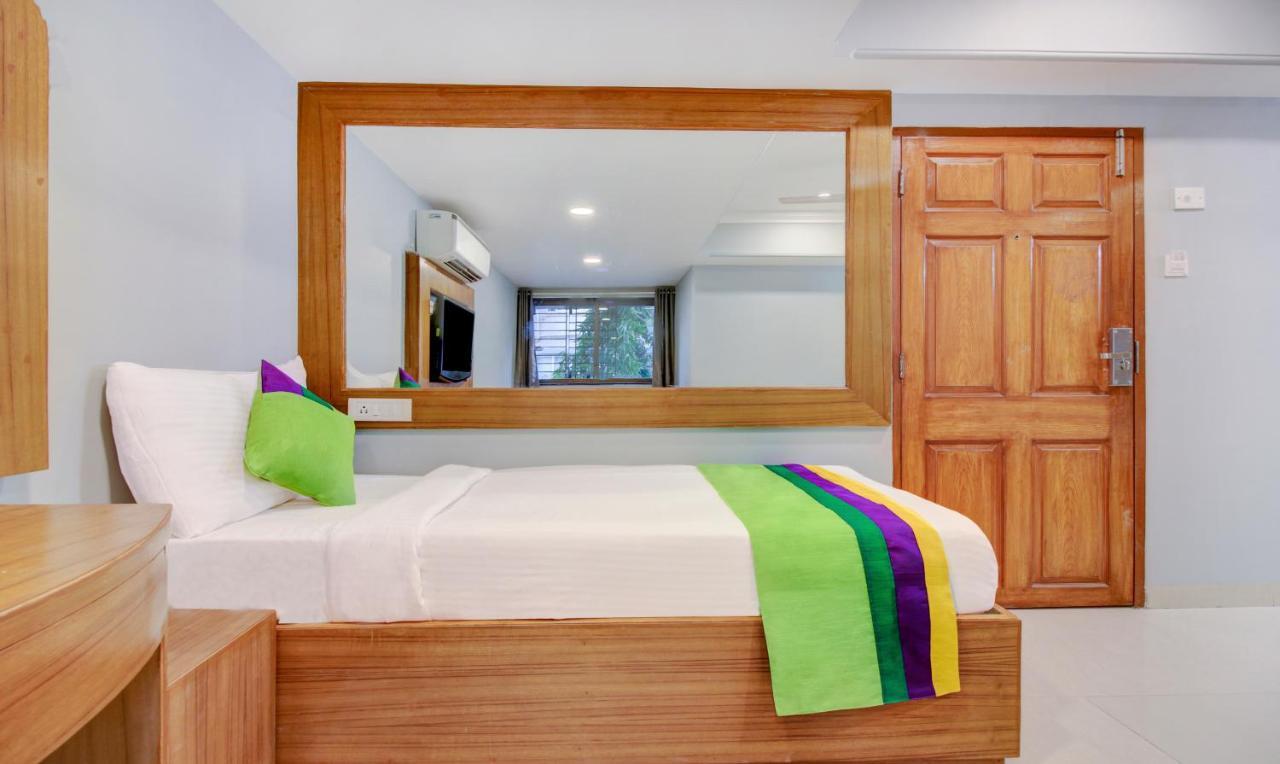 Treebo Cruz Royale Santacruz West Hotel Mumbai Kültér fotó